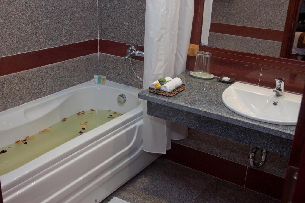 DLGL - Dung Quat Hotel Quảng Ngãi Zimmer foto